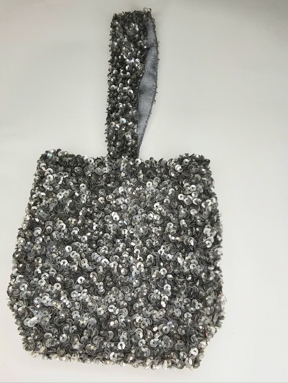 NWOT MOYNA Small Silver Sequin Top Handle Bag | Metallic Evening Wristlet